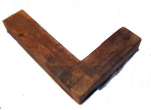 Squadra in legno (1900)